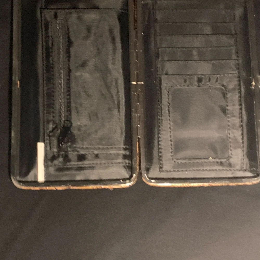 Wallet - Picture 3 of 6